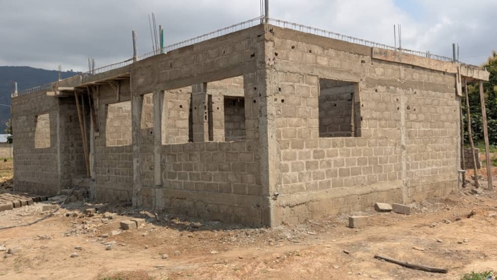 Foto Rohbau Bildungszentrum Amou Oblo